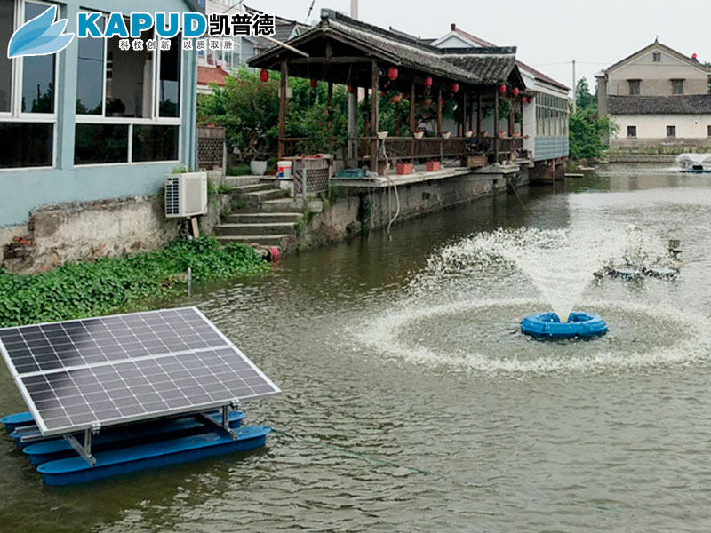 太阳能喷泉曝气机：景观美化与水体净化的双效解决方案